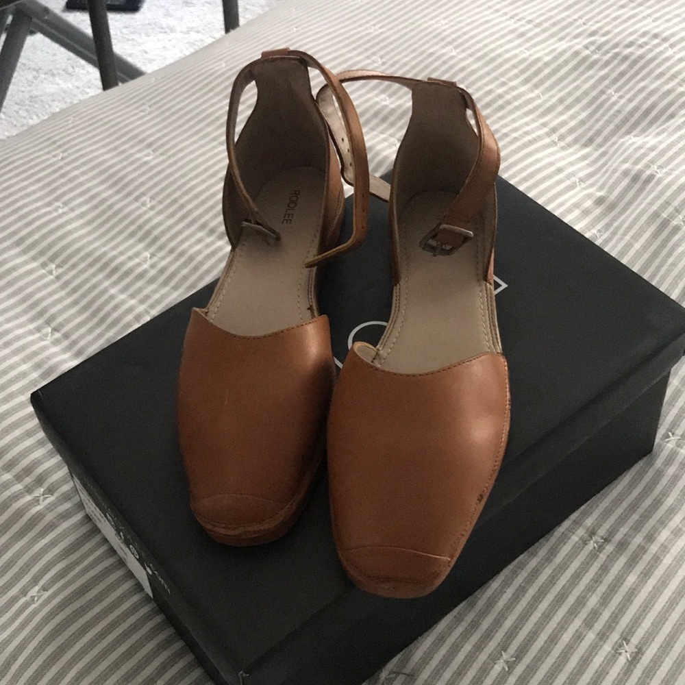 Never worn roolee tan flats